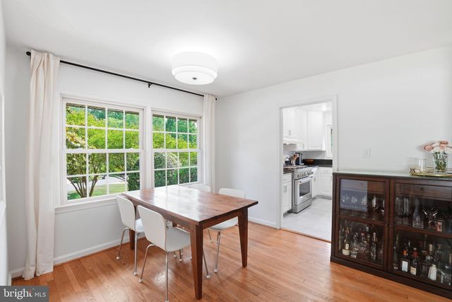 7914 BAINBRIDGE RD, Alexandria, VA 22308