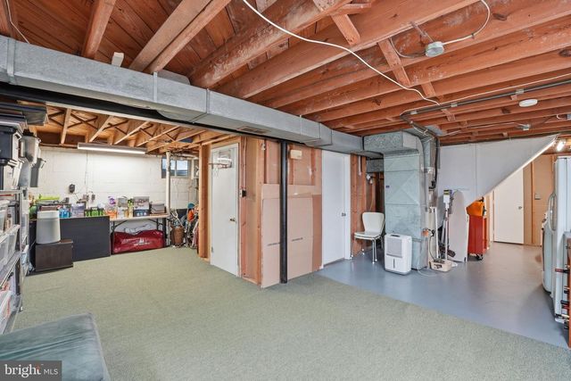 7914 BAINBRIDGE RD, Alexandria, VA 22308