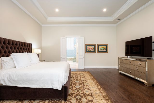 6914 Oak Manor Drive, Dallas, TX 75230