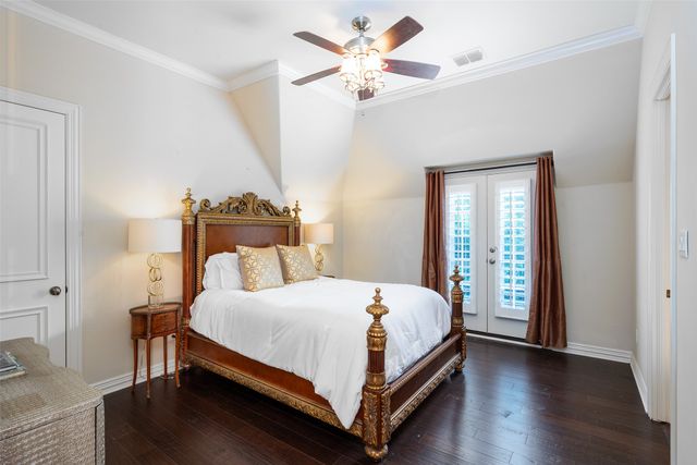 6914 Oak Manor Drive, Dallas, TX 75230