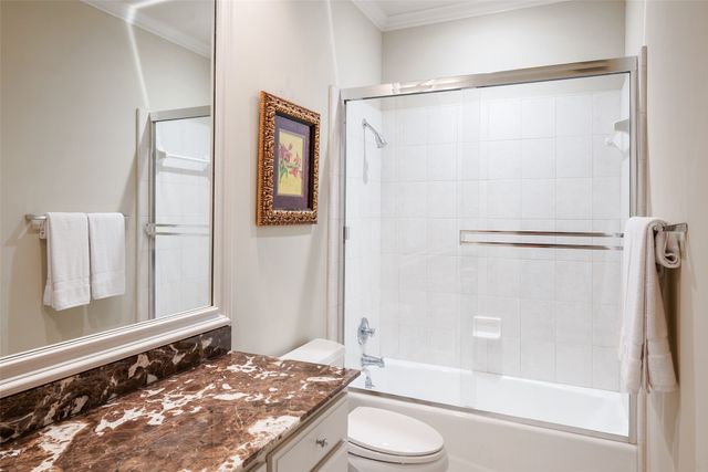 6914 Oak Manor Drive, Dallas, TX 75230