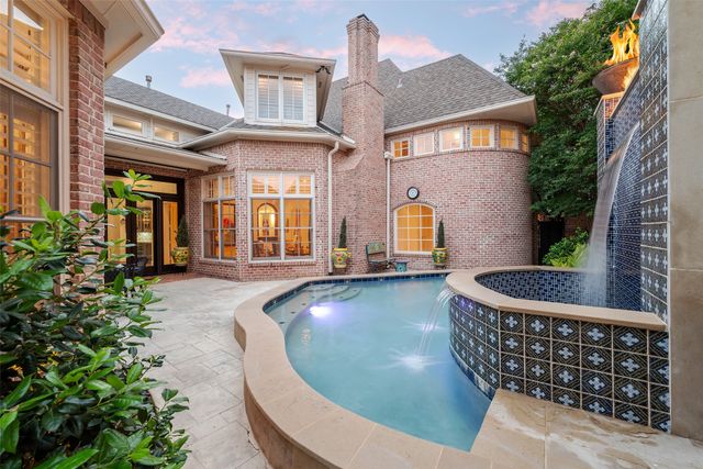 6914 Oak Manor Drive, Dallas, TX 75230