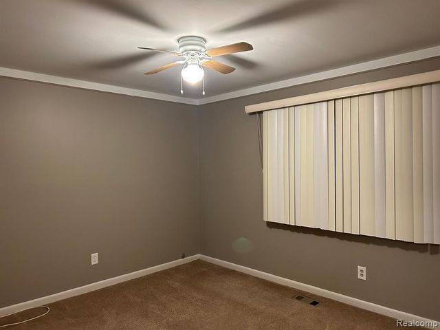 4471 Croissant Street, Dearborn Heights, MI 48125