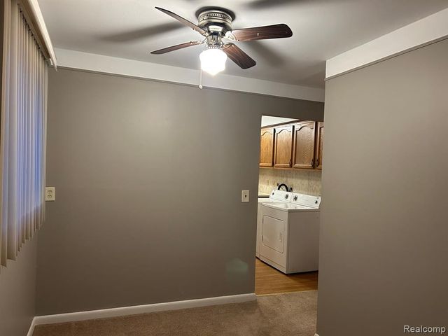 4471 Croissant Street, Dearborn Heights, MI 48125