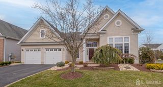 16 Tamarack Road, Monroe, NJ 08831