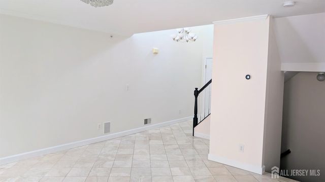 3038 King Court, Green Brook, NJ 08812