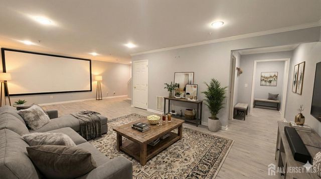 3038 King Court, Green Brook, NJ 08812