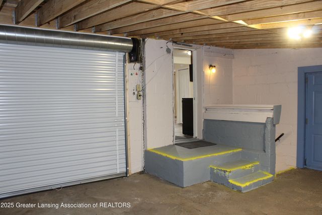 809 Warren Avenue, Charlotte, MI 48813