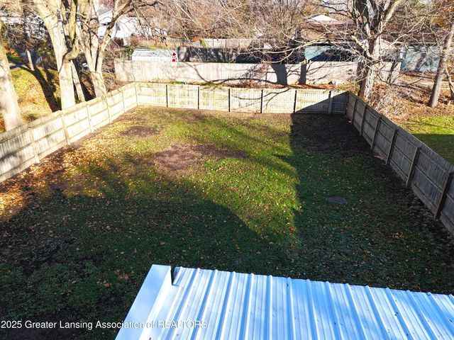 809 Warren Avenue, Charlotte, MI 48813