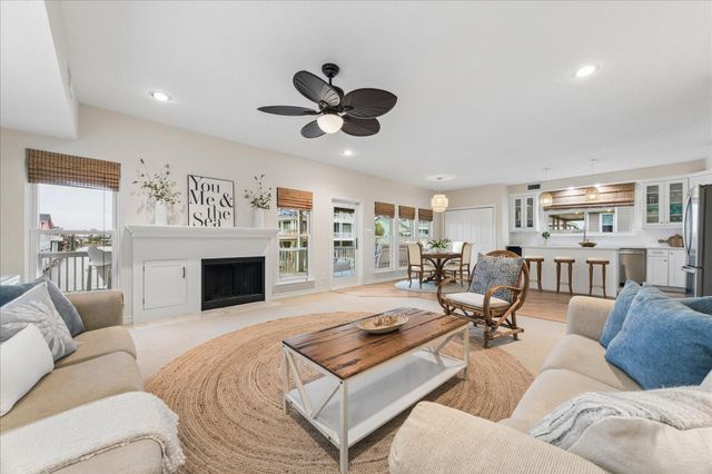 4105 Nueces Drive, Galveston, TX 77554