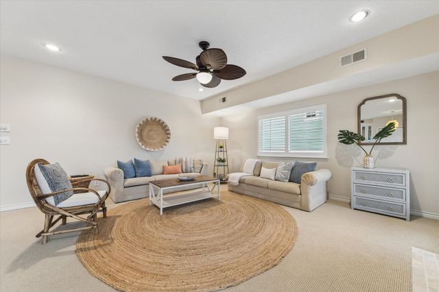 4105 Nueces Drive, Galveston, TX 77554