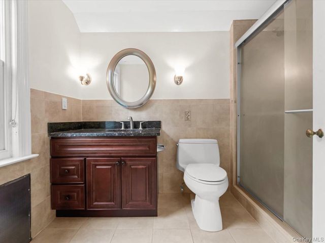 178 Overlook Avenue, Great Neck, NY 11021