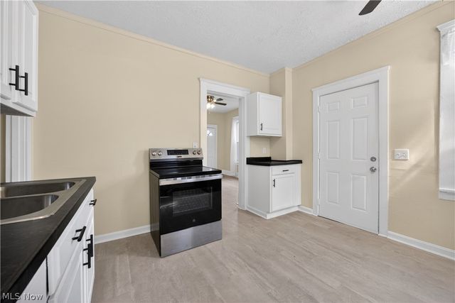 2212 Selzer Avenue, Cleveland, OH 44109