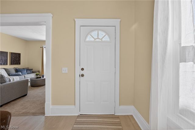 2212 Selzer Avenue, Cleveland, OH 44109