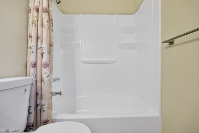 2212 Selzer Avenue, Cleveland, OH 44109