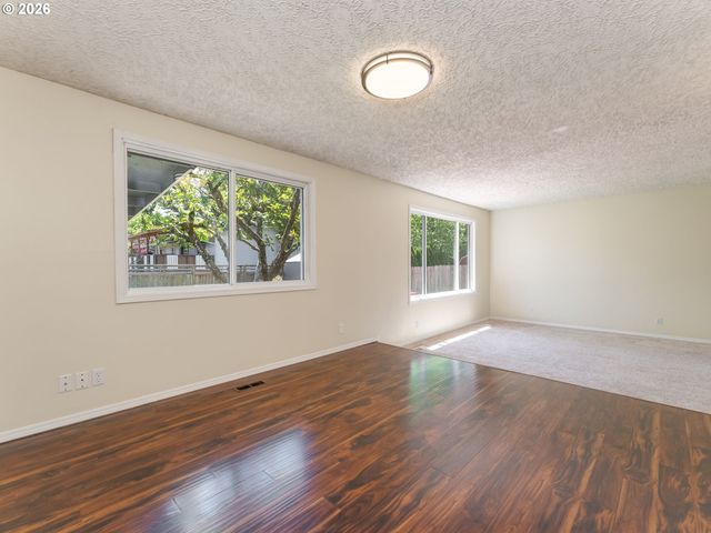 2609 Nw 109TH St, Vancouver, WA 98685