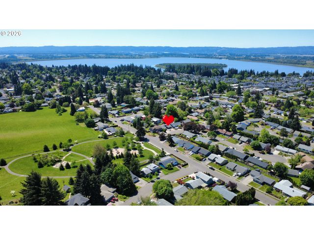 2609 Nw 109TH St, Vancouver, WA 98685