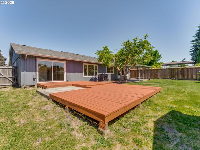 2609 Nw 109TH St, Vancouver, WA 98685