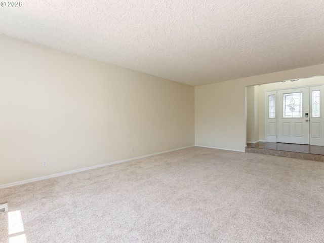 2609 Nw 109TH St, Vancouver, WA 98685