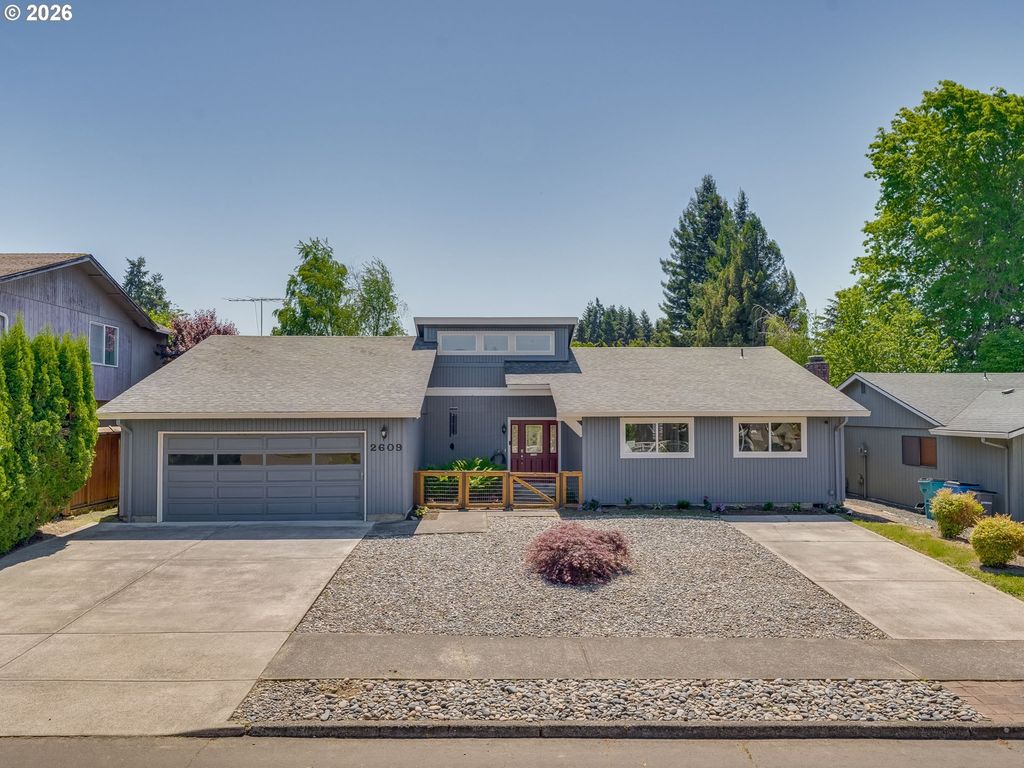 2609 Nw 109TH St, Vancouver, WA 98685