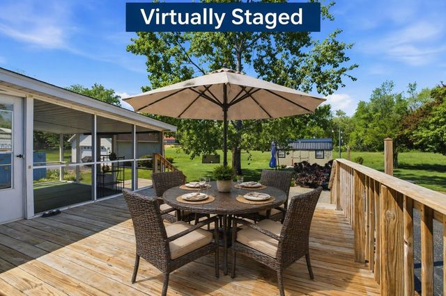 835 S Broadway St, Portland, TN 37148
