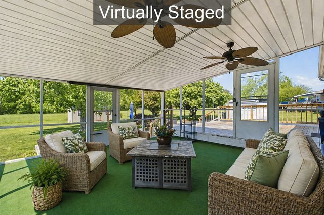 835 S Broadway St, Portland, TN 37148