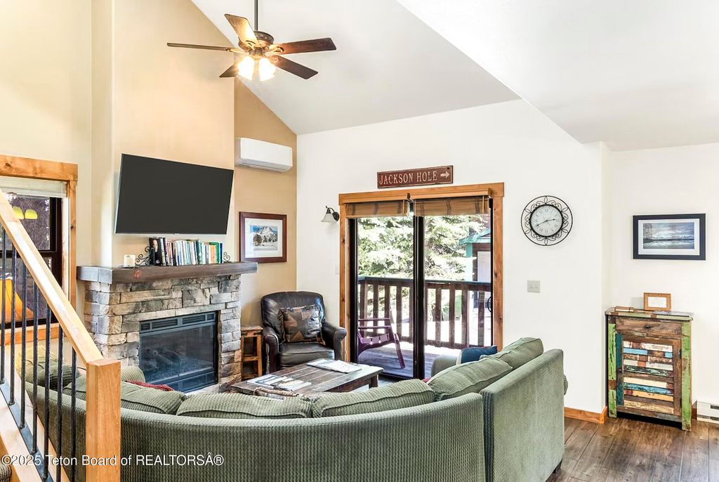 371 SNOW KING Loop, Jackson, WY 83001 photo 5