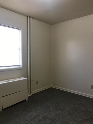 660 S Jefferson Avenue, Springfield, MO 65806