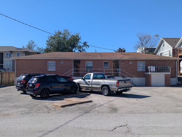 660 S Jefferson Avenue, Springfield, MO 65806