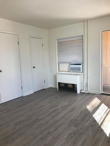 660 S Jefferson Avenue, Springfield, MO 65806