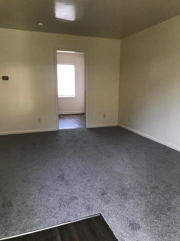 660 S Jefferson Avenue, Springfield, MO 65806