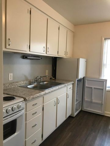 660 S Jefferson Avenue, Springfield, MO 65806