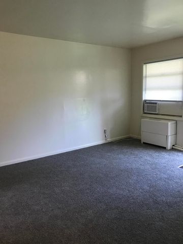 660 S Jefferson Avenue, Springfield, MO 65806