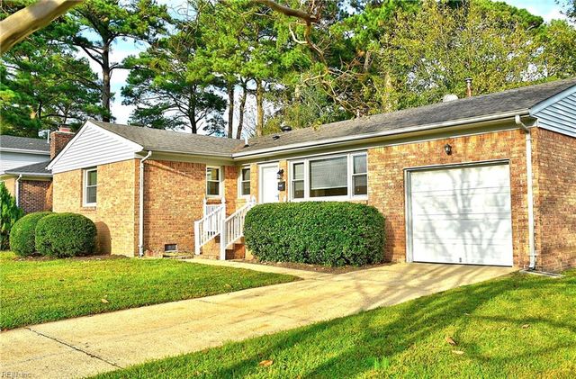 820 Ray PL, Virginia Beach, VA 23454