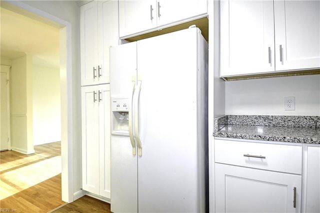 820 Ray PL, Virginia Beach, VA 23454