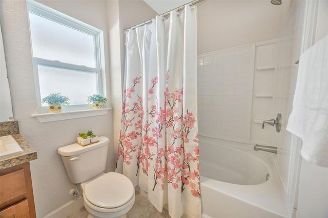 14453 SCOTTBURGH GLEN DR, Wimauma, FL 33598