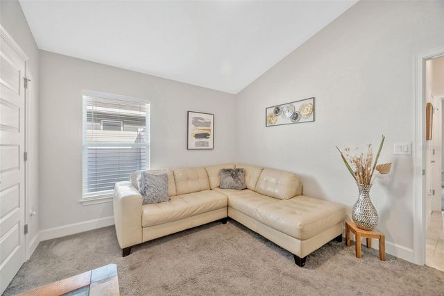 14453 SCOTTBURGH GLEN DR, Wimauma, FL 33598