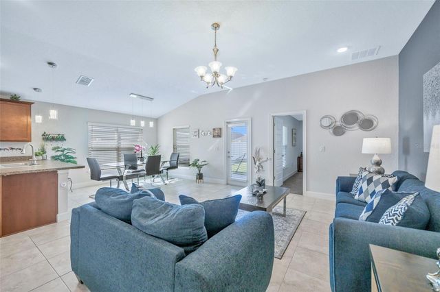 14453 SCOTTBURGH GLEN DR, Wimauma, FL 33598