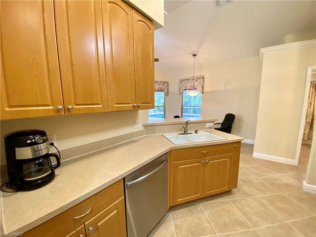 2615 SW 52nd LN, Cape Coral, FL 33914