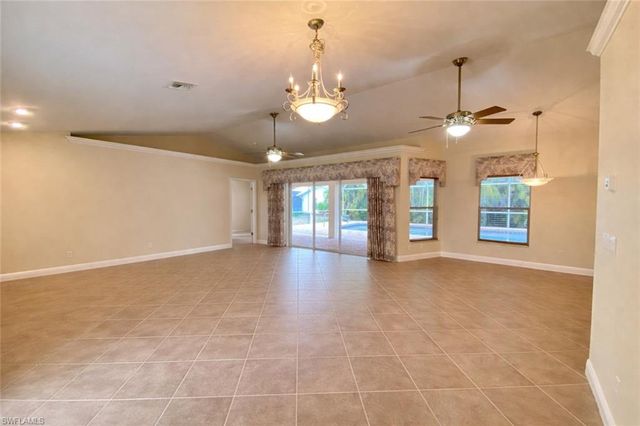 2615 SW 52nd LN, Cape Coral, FL 33914