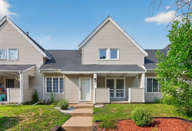 25 Stevens Street E, Saint Paul, MN 55107