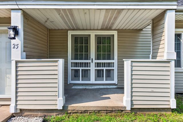 25 Stevens Street E, Saint Paul, MN 55107