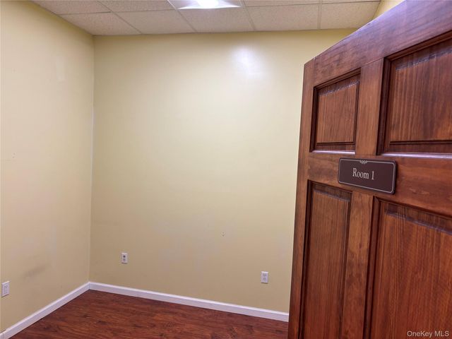 60-19 Roosevelt Avenue, Woodside, NY 11377