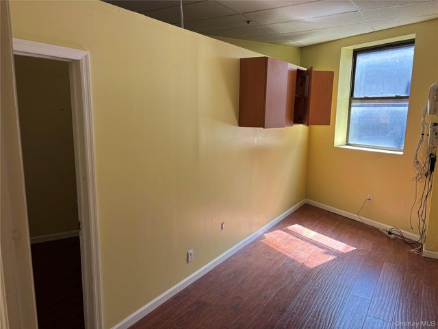 60-19 Roosevelt Avenue, Woodside, NY 11377