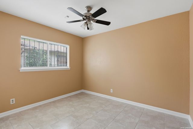 9050 Island View St, San Antonio, TX 78242