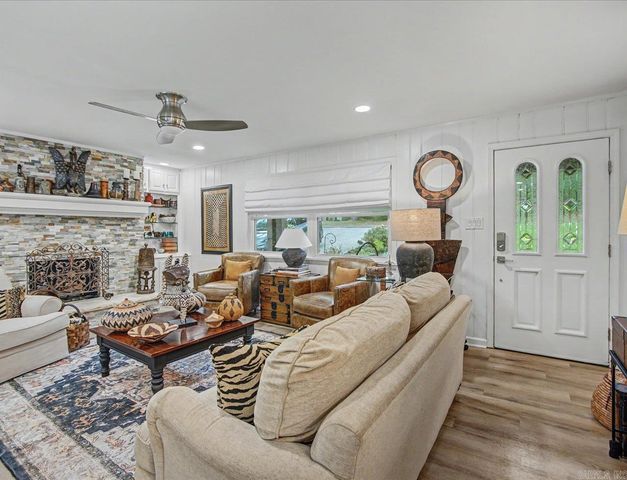 116 Pineknoll Point, Hot Springs, AR 71913