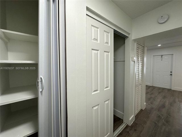 2500 Johnson St 14, Hollywood, FL 33020