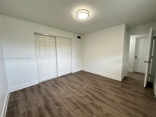 2500 Johnson St 14, Hollywood, FL 33020