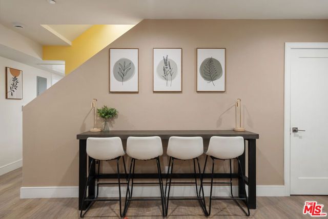 1341 N Mariposa Avenue, Los Angeles, CA 90027