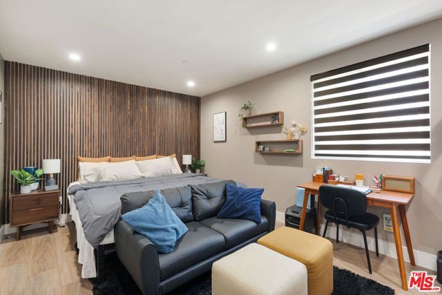 1341 N Mariposa Avenue, Los Angeles, CA 90027